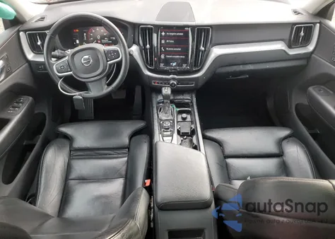 2019 Volvo Xc60 T5 Momentum z USA, uszkodzony, nr VIN LYV102DK7KB223427